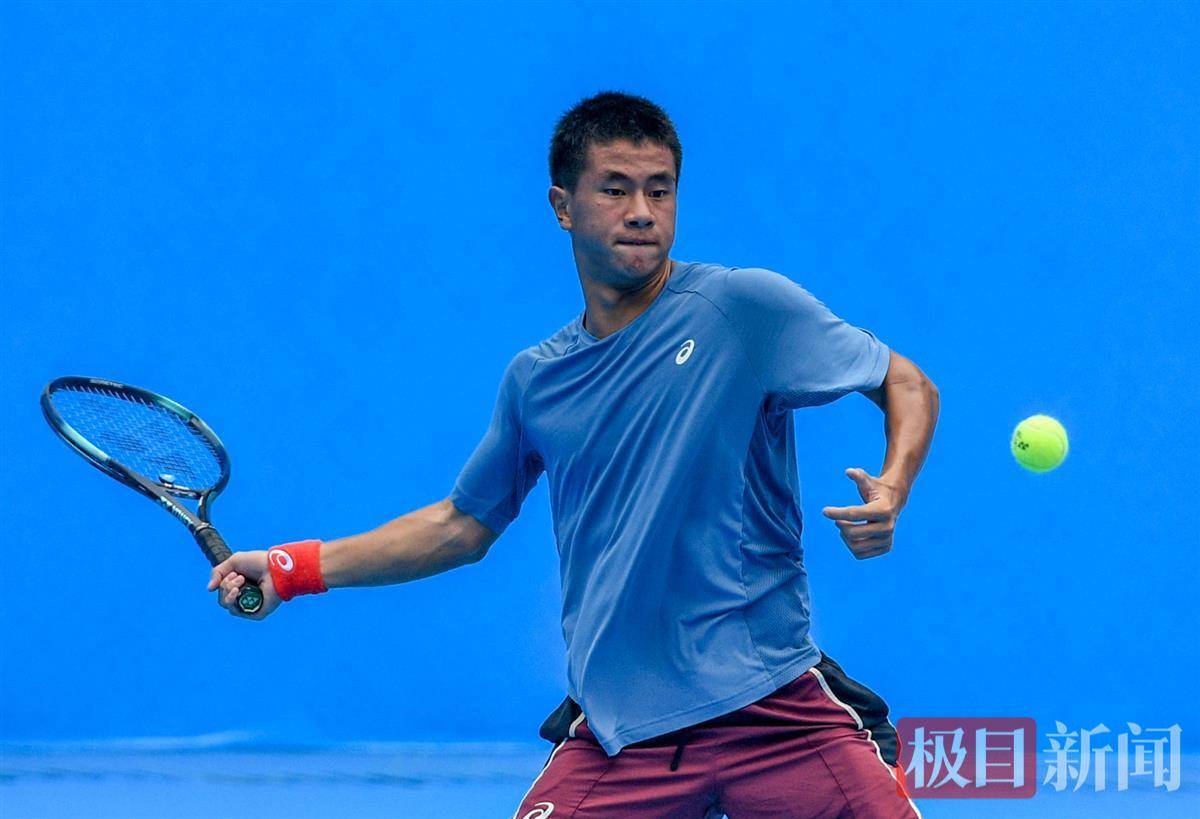 西足球的文 西足球的文